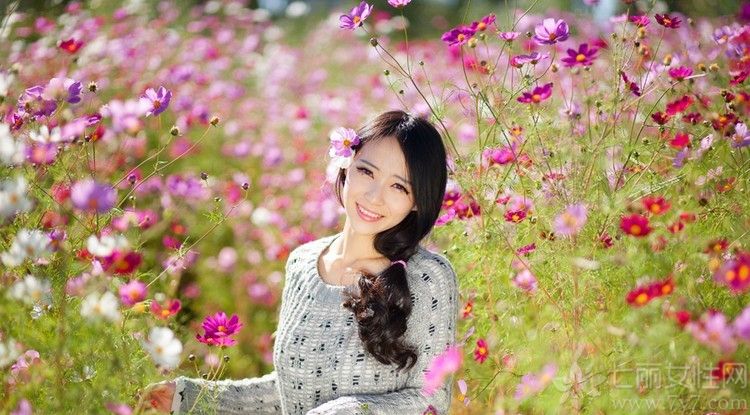 春季清纯美女写真，春暖花开小清新大片。