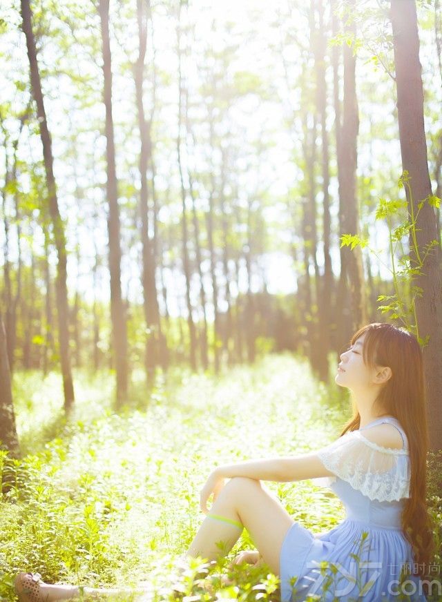 绿野仙踪，清纯美少女森系写真。