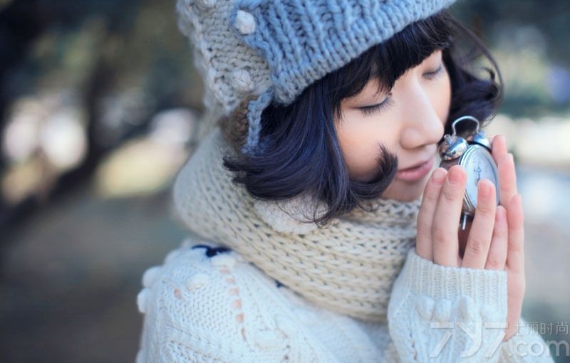 <p>仙女范清纯美女写真，可爱的表情，柔嫩的肌肤，沐浴森林宛如不食人间烟火的小女子一般。</p>