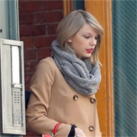 2015泰勒·斯威夫特最新街拍 taylor swift示范早春时髦标配