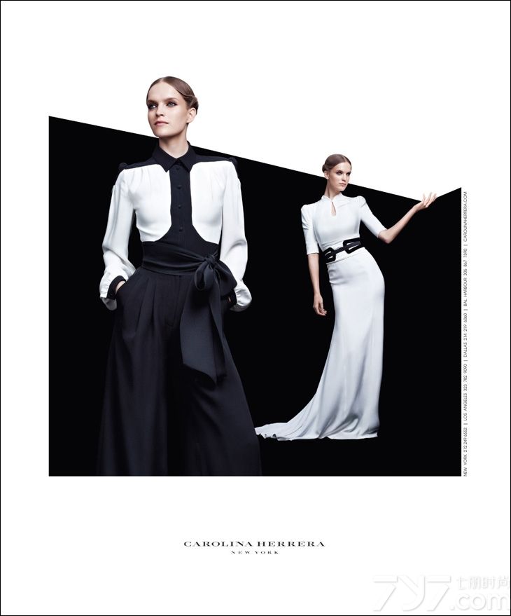 Carolina Herrera 卡罗琳娜·海莱娜发布2013秋冬时尚女装系列广告大片。本次大片由超模Mirte Maas演绎。Carolina Herrera)是和奥斯卡·德拉伦塔(Oscar De La Renta) 、比尔·布拉斯(Bill Blass) 齐名的著名美国纽约时装品牌，带来结合现代摩登时代气息的复古优雅时装。