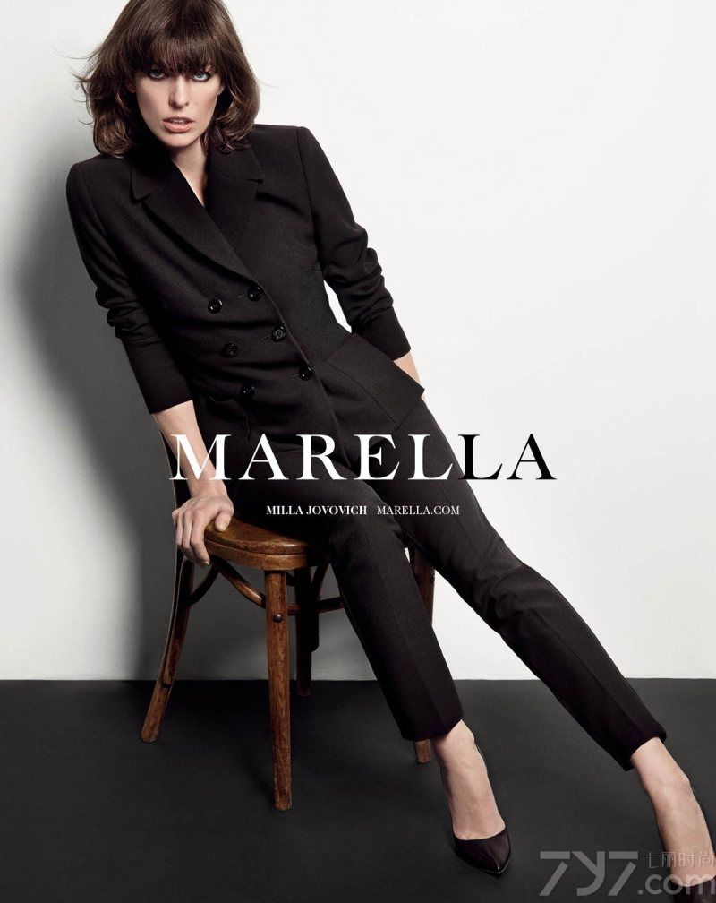 MARELLA 发布2013秋冬时尚女装广告大片，Marella是Max Mara 旗下品牌。与米拉·乔沃维奇 (Milla Jovovich) 合作设计了一个精选系列，灵感源于她的独特风格，这种风格同时与Marella的品牌理念完美契合，廓型简洁精致，融合特点鲜明的元素，如色彩、印花或纹理，使得成衣独一无二、与众不同，为整体装扮增添一丝摇滚风范。MARELLA服饰系列张扬多元，注重“整体风貌”，使女性的衣橱焕然一新，同时强调品质与价格之平衡。