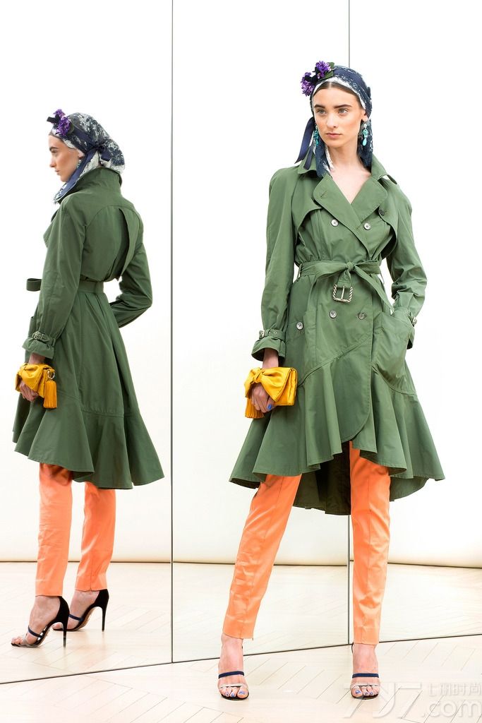 Alexis Mabille 发布2014女装系列时尚LookBook。Alexis Mabille艾历克西斯马毕喜欢把不同时代风格、面料和流派混合在一起。那些不规整然而相当精美的、透明的服装细节为整个系列带来了一种宛若童话故事般的魔力。而尽管他的许多设计都带有轻松自如的青春气息，在制作优雅成熟的时装方面，他也驾轻就熟。 