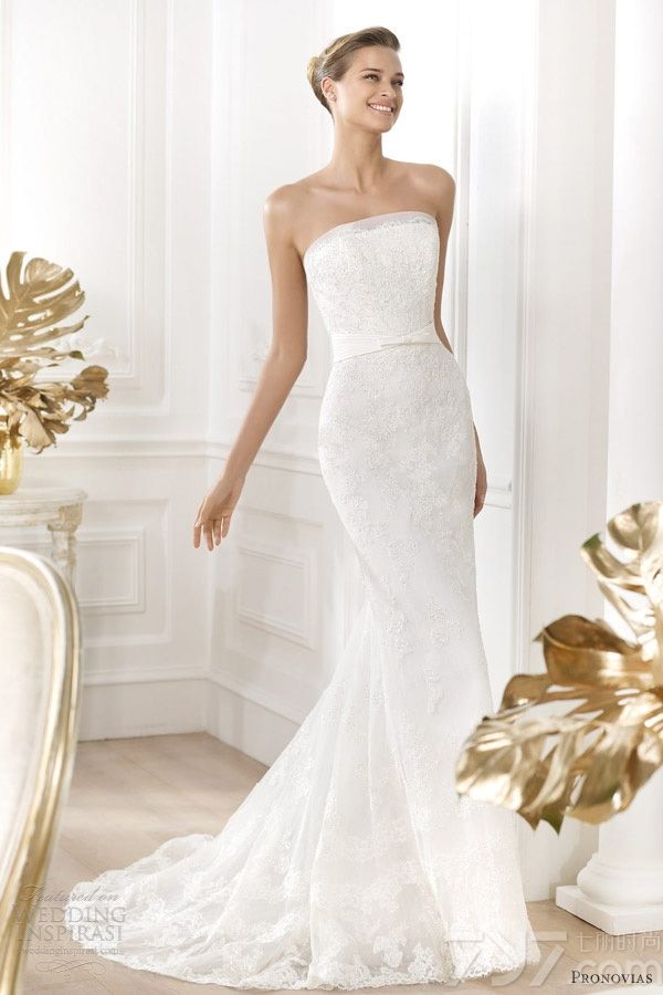 顶级奢华婚纱品牌pronovias品牌以高贵、优雅闻名。Pronovias 发布2014年度「Costura」系列新款流行婚纱LookBook。pronovias婚纱礼服依然以白色梦幻、永恒优雅、高贵浪漫等多种风格创造独一无二的华丽婚纱礼服。