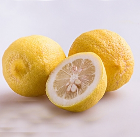 柠檬美容的正确方法,柠檬美容护肤小窍门,怎么用柠檬护肤
